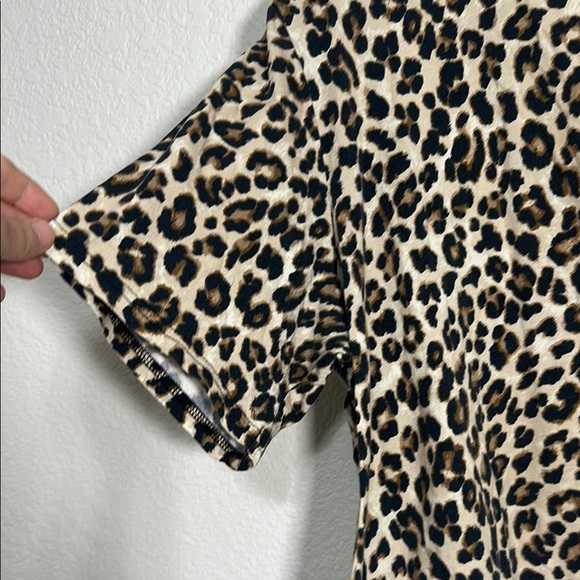 Veronica Beard Leopard Print Women's Top M - Picture 4 of 5